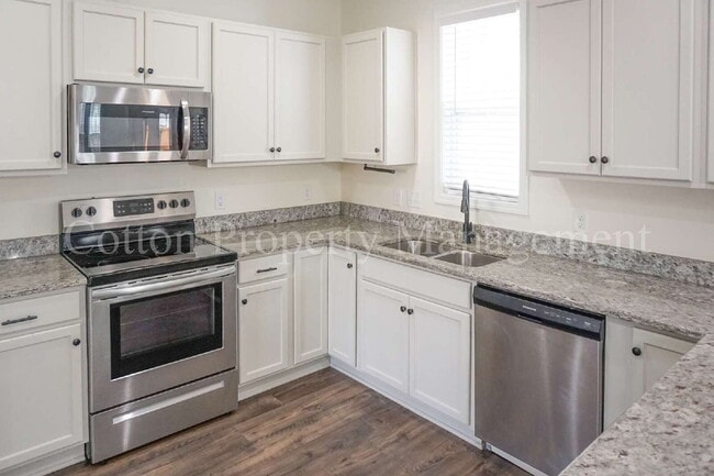 Building Photo - 9343 Cassadine Ct