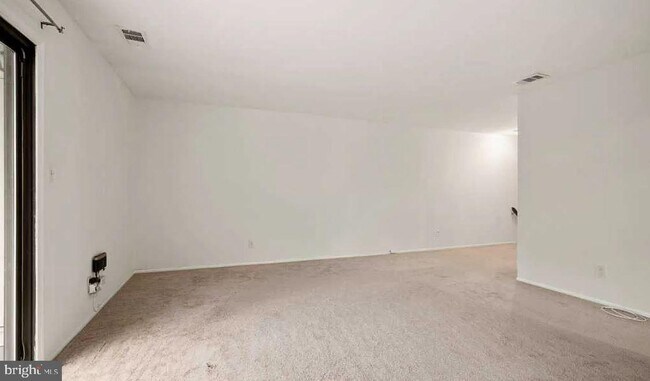 Building Photo - 158 Wyndham Pl