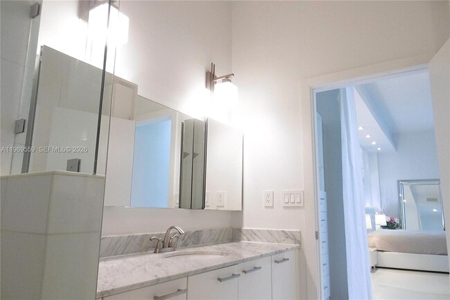 Building Photo - 2001 Meridian Ave