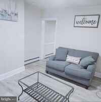 Building Photo - 480 W South St