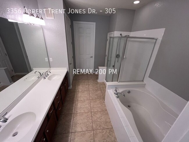 Building Photo - 3356 Robert Trent Jones Dr