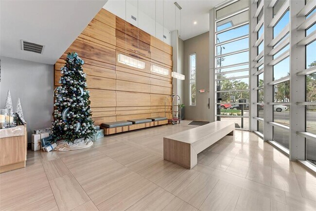 Primary Photo - 912 Channelside Dr