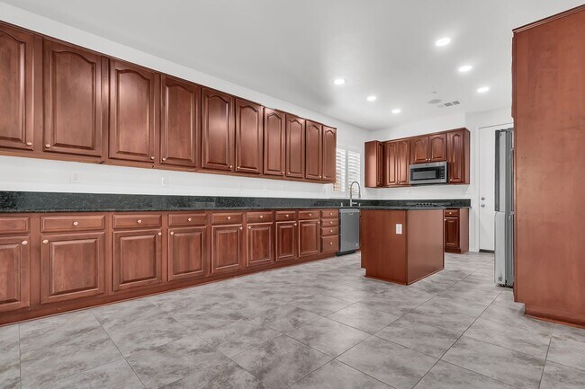 Building Photo - 15696 Pecan Ln