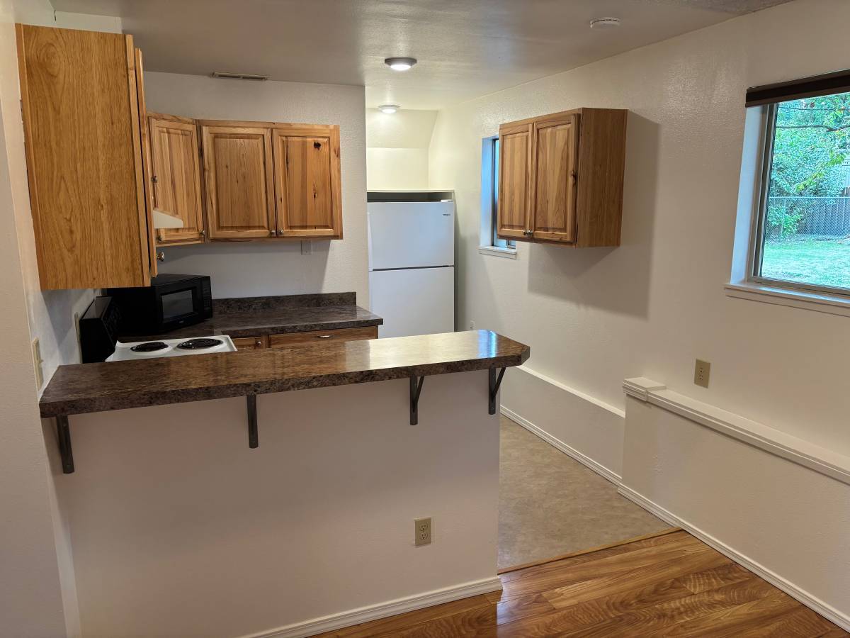 Kitchen with Breakfast Bar - 28803 46th Pl S