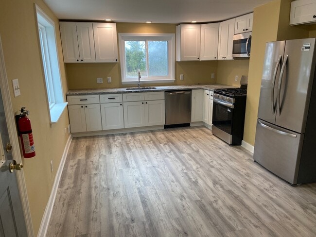 Building Photo - 903 Cattell Rd