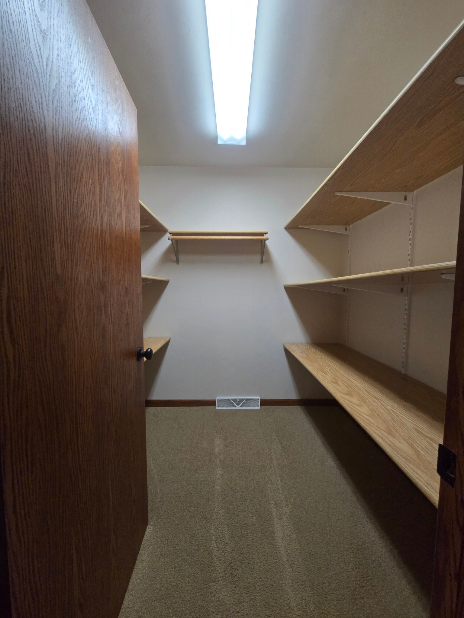 Hall Closet - W3132 Glenbrooke Ct
