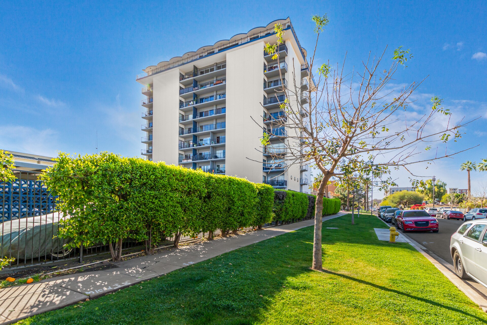 Building Photo - 805 N 4th Ave