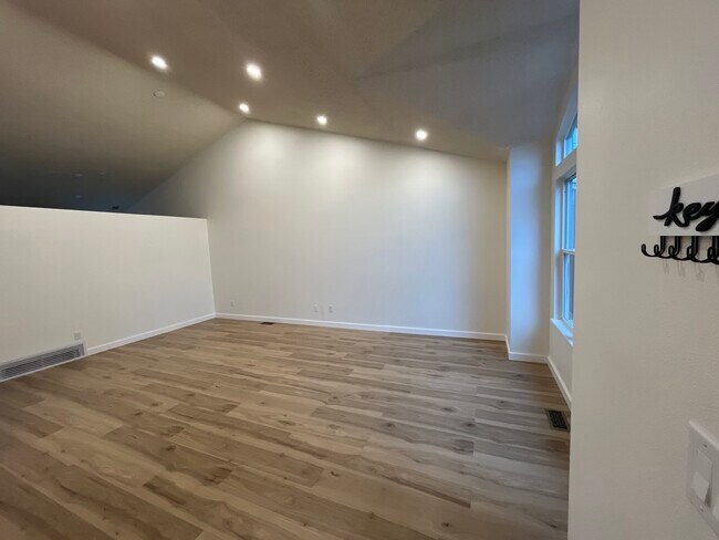 Building Photo - Sedgewood Way