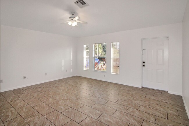 Building Photo - North Port Annual Home for Rent