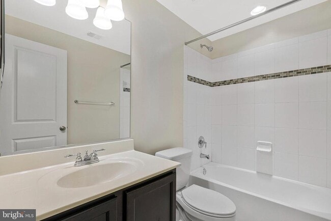Building Photo - 59 Steeplechase Dr