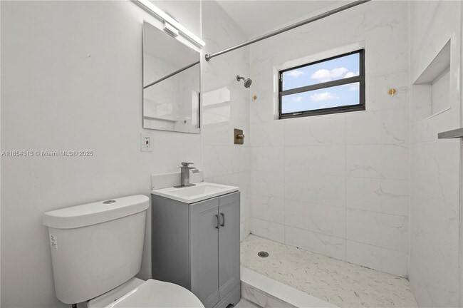 Building Photo - 2465 NW 35th St