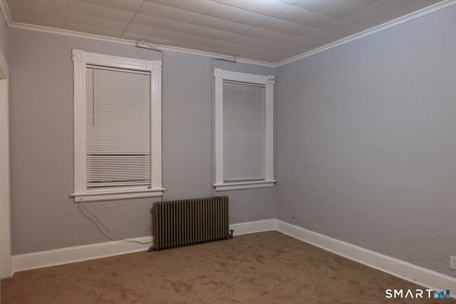 Building Photo - 53 Lindsley St