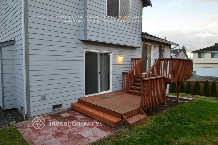 Building Photo - 3704 73rd Ave NE