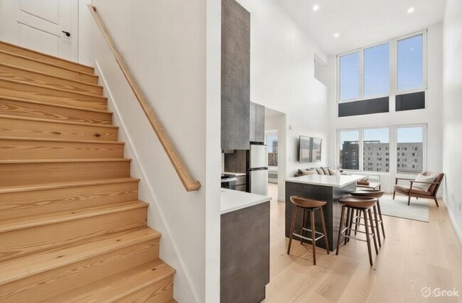 Building Photo - 1 Mallory Ave