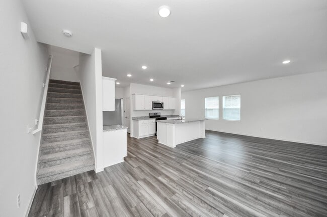 Building Photo - 10315 Malta Trce Dr