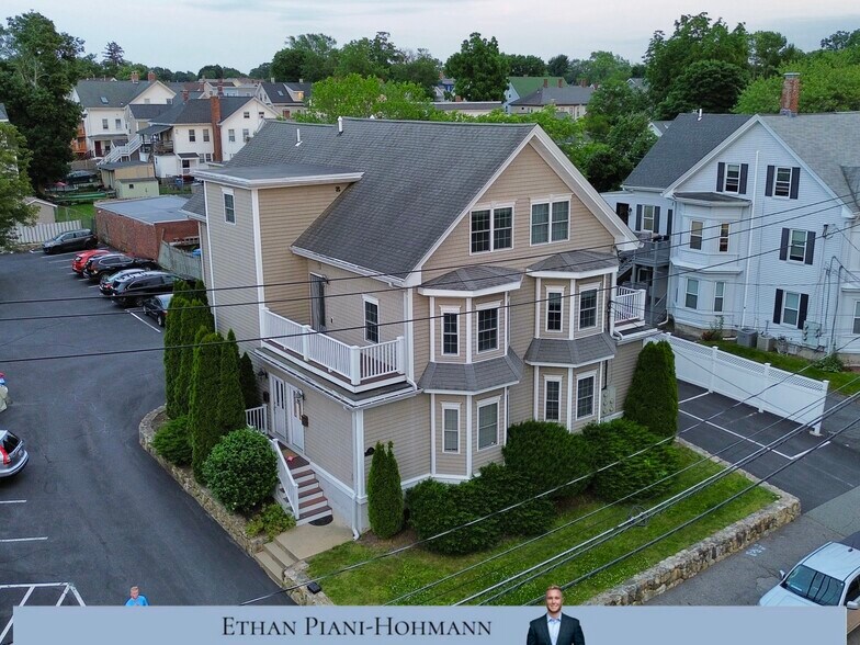 Primary Photo - 146 Adams St