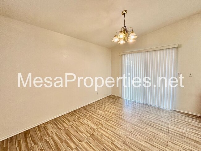 Building Photo - 16953 Sorrento Ln