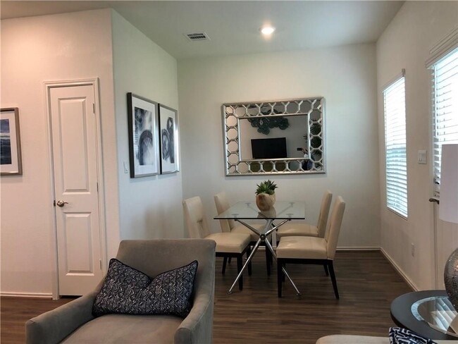 Building Photo - 171 Andross Ln