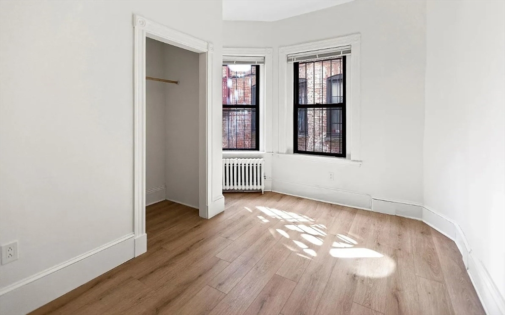 Building Photo - 868 Huntington Ave