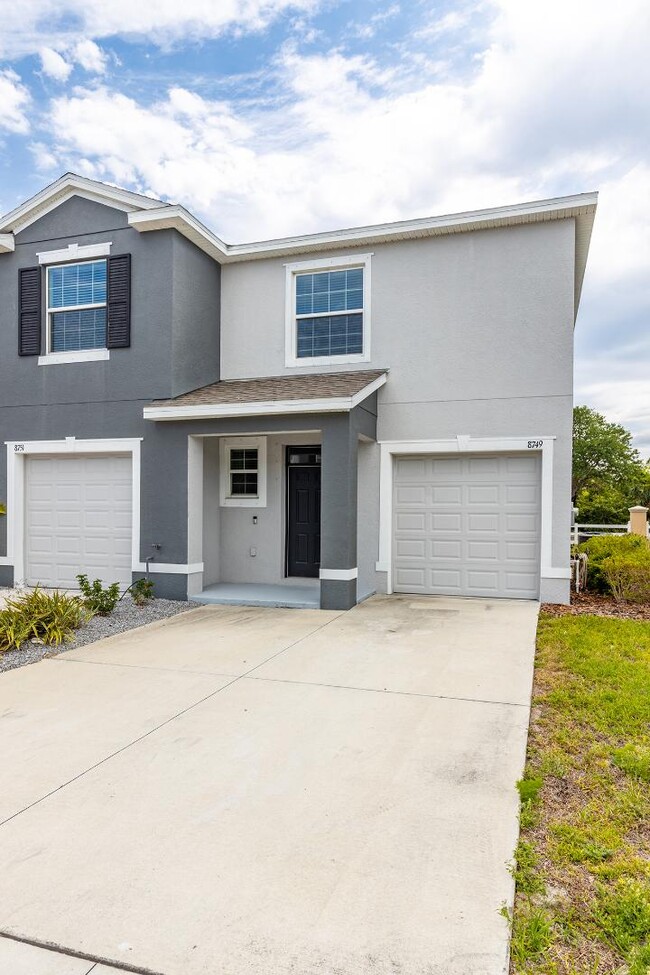 Building Photo - 8749 Falling Blue Pl