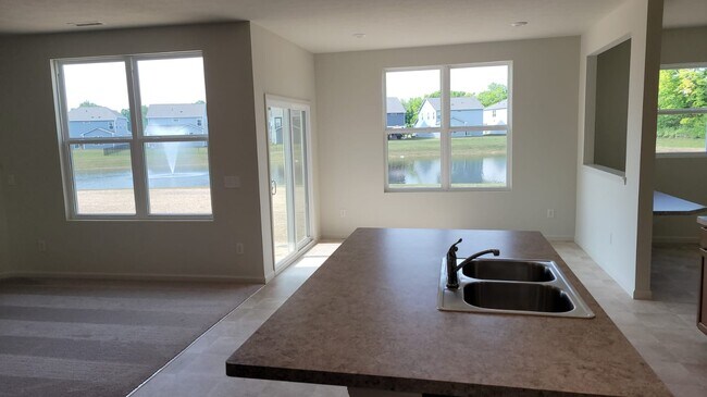 Building Photo - 13056 Hartswood Dr