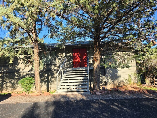 Primary Photo - 2269RR-Upper Level