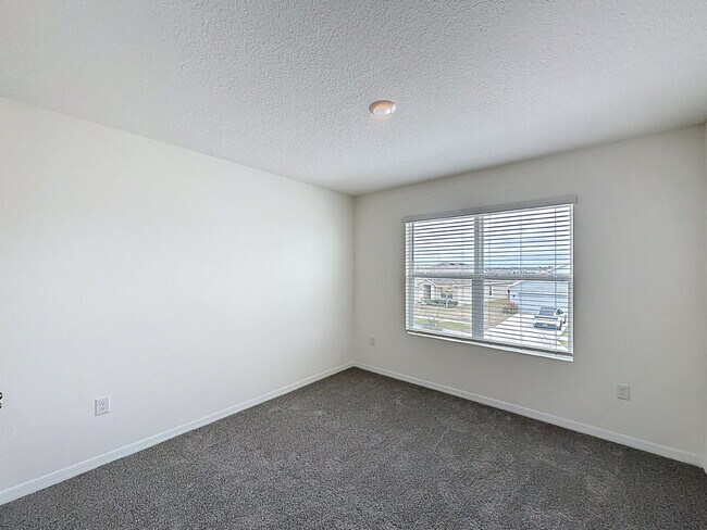 Building Photo - 8379 Ender Hls Dr