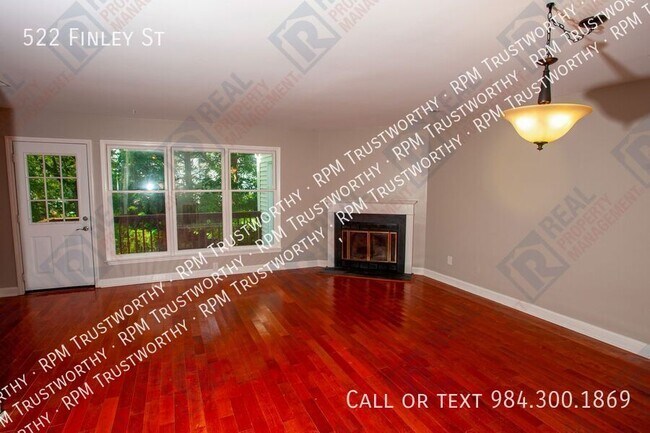 Building Photo - 522 Finley St