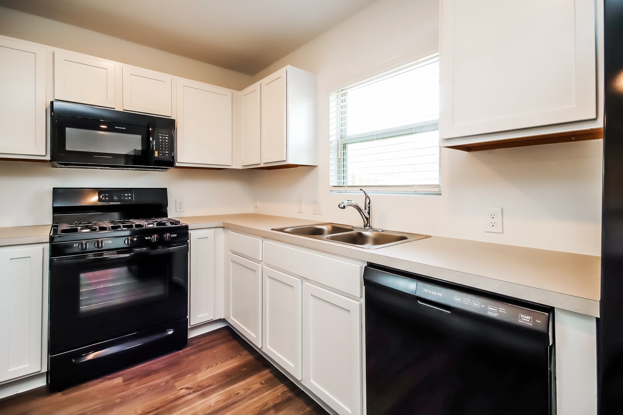 Building Photo - 32722 Orchard Haze Dr