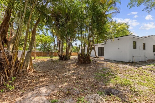 Building Photo - 14171 SW 37th Ct