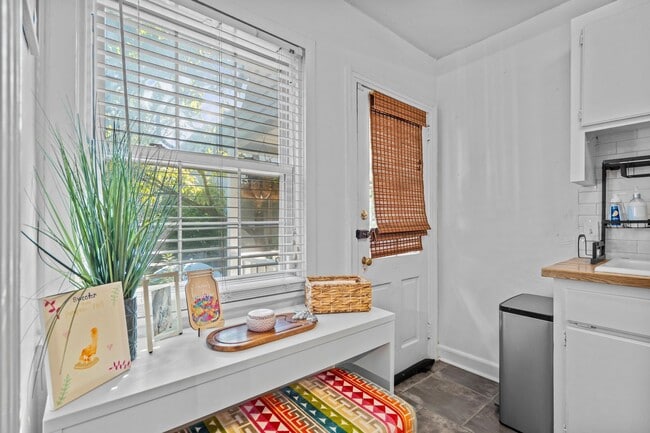 Primary Photo - Spacious Townhome Available in Downtown Gr...