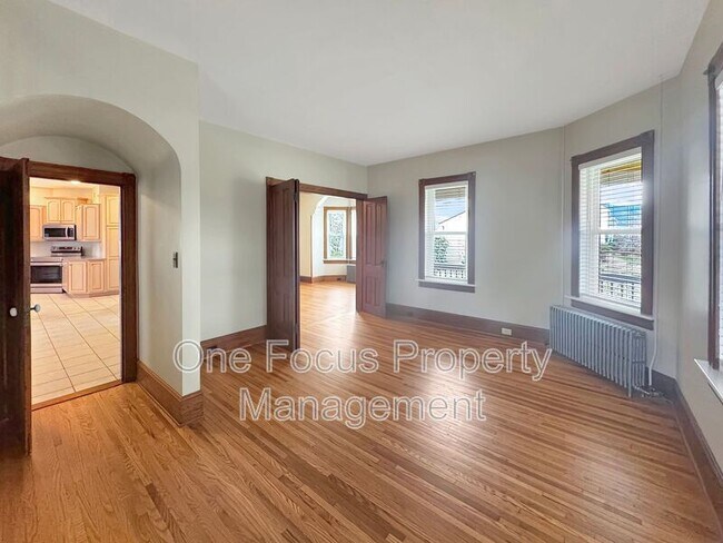 Building Photo - 340 Washington St N