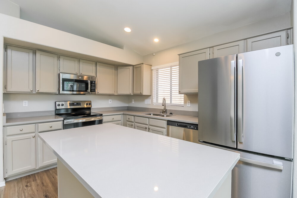Building Photo - 6951 E Lomita Ave