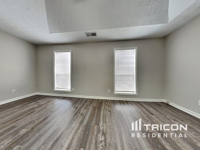 Building Photo - 4194 Riverbank Ct