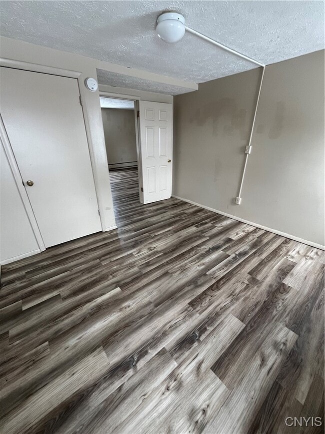 Building Photo - 684 West End Ave