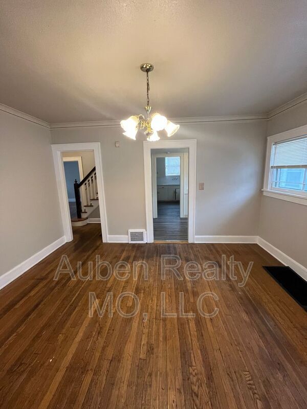 Building Photo - 5330 Rockhill Rd