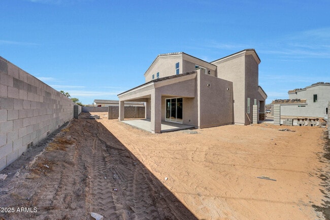 Building Photo - 921 E Desert Ln