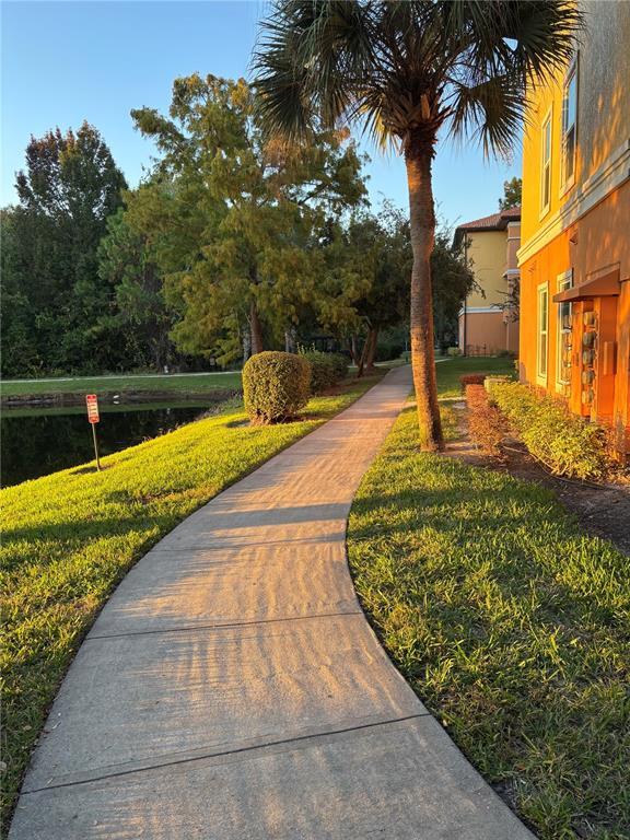 Building Photo - 5463 Vineland Rd