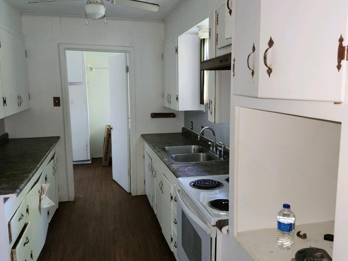 Building Photo - 208 Southview Dr