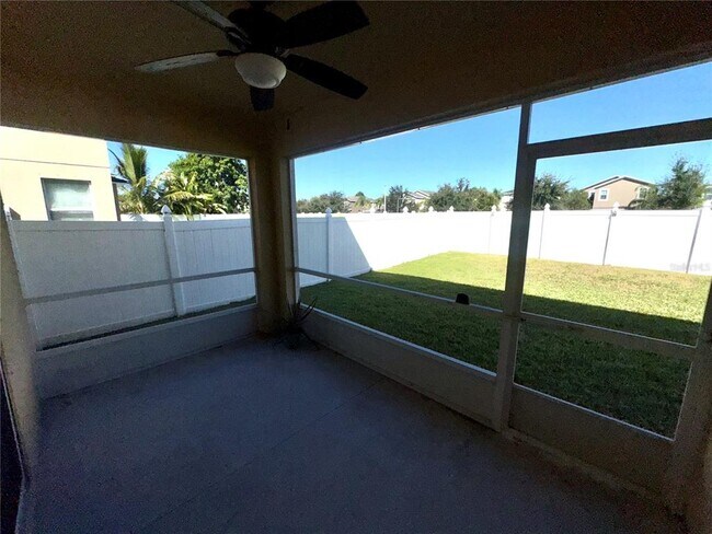 Building Photo - 2120 Song Sparrow Ct