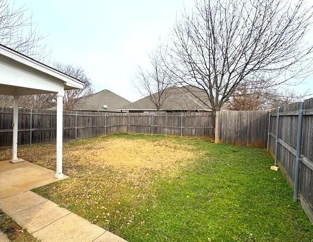 Building Photo - 507 Maple St