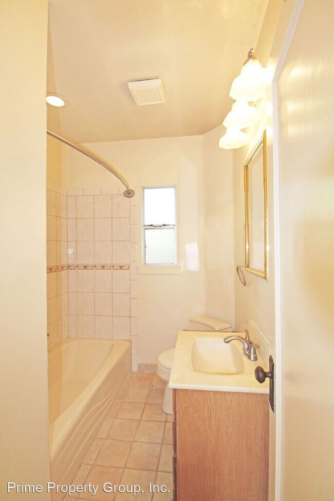Building Photo - 2 br, 1 bath House - 3900 Laurel Ave
