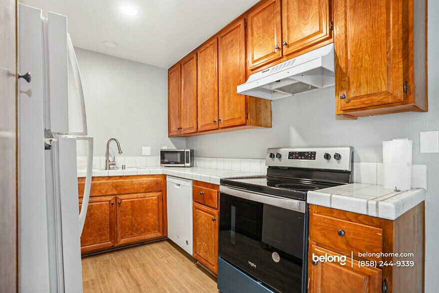 Building Photo - 3857 Camino Lindo