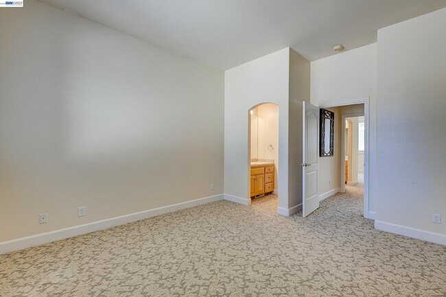 Building Photo - 2779 E Ruby Hill Dr