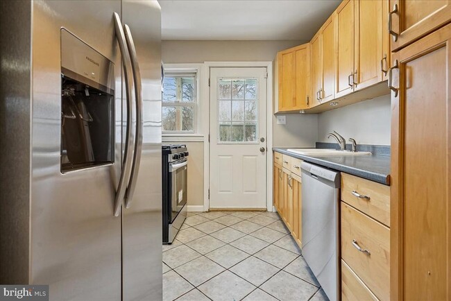 Building Photo - 4805 23rd St S