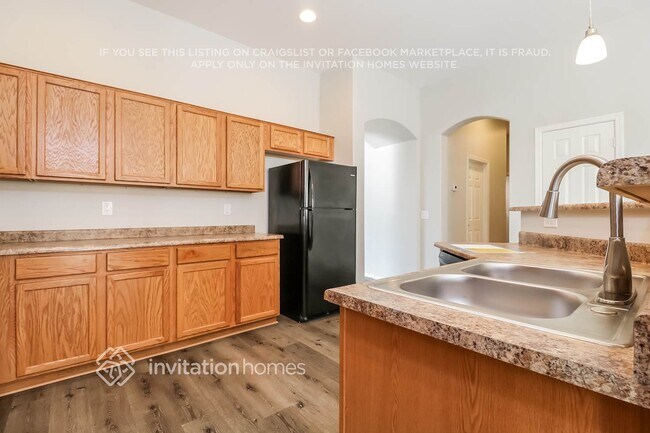 Building Photo - 13578 W Port Au Prince Ln