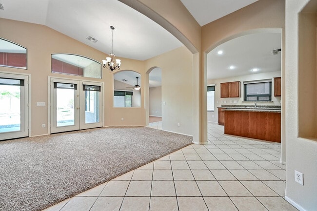 Building Photo - 8205 S 45th Ln