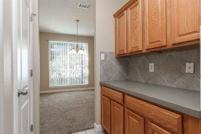 Building Photo - 24006 Lestergate Dr