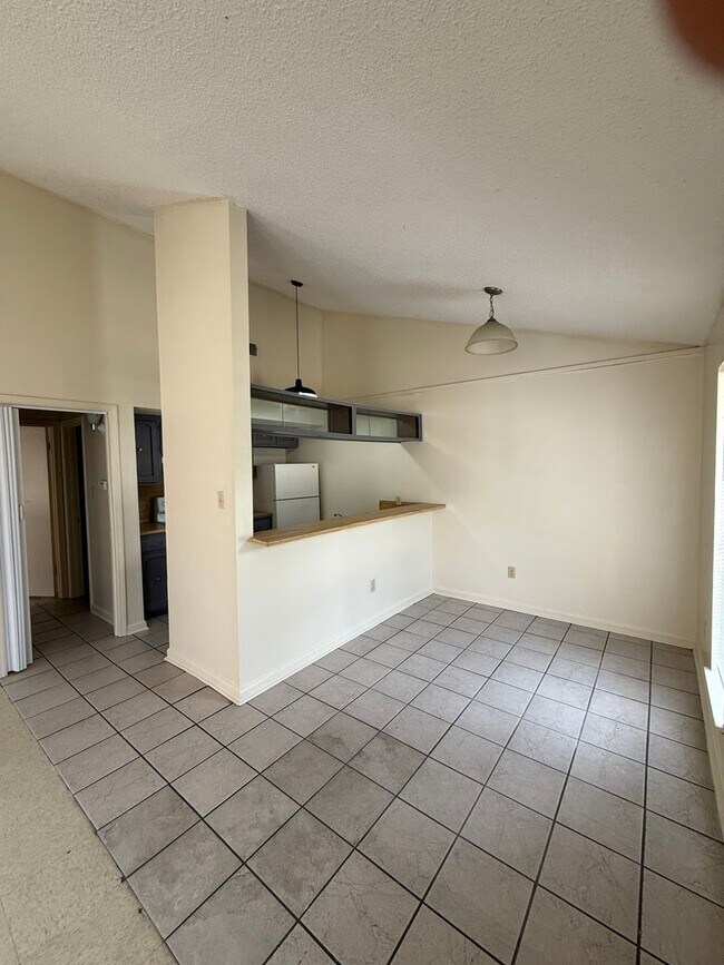 Building Photo - 8714 GSRI Ave