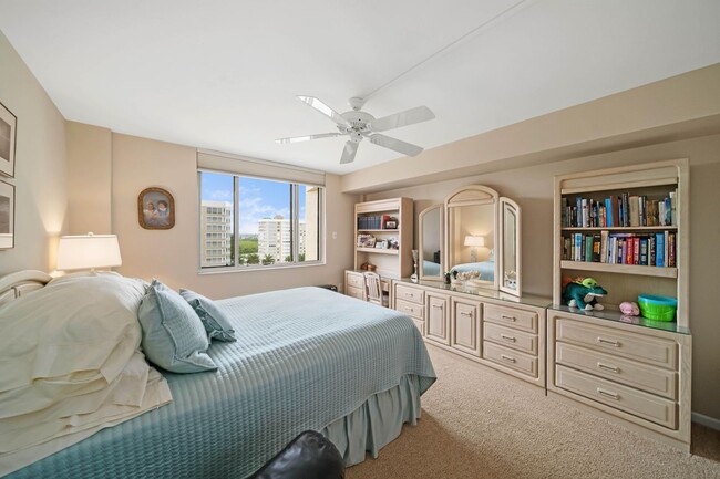 Building Photo - Vanderbilt Beach Condo! Ocean View ~ Avail...